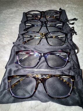 NWT Set of 5 Fashion Reading Eyeglasses mix of colors and patterns in +1.0